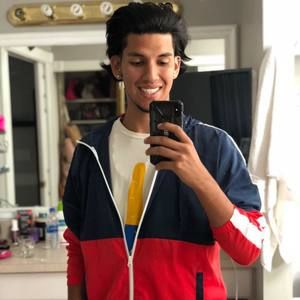 Meet your Posher, Daniel